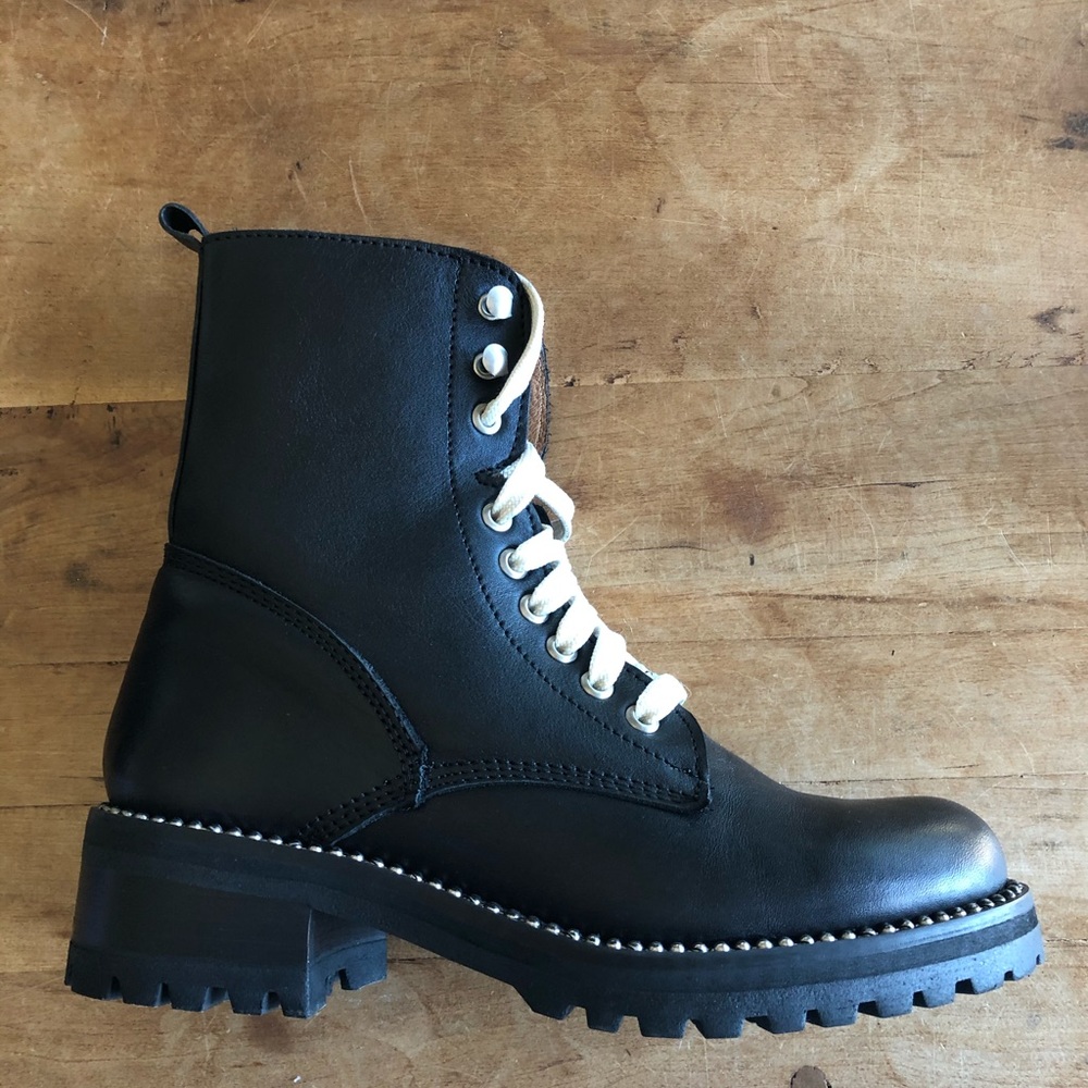 Steve Madden Black Lace Up Boots (White Laces)